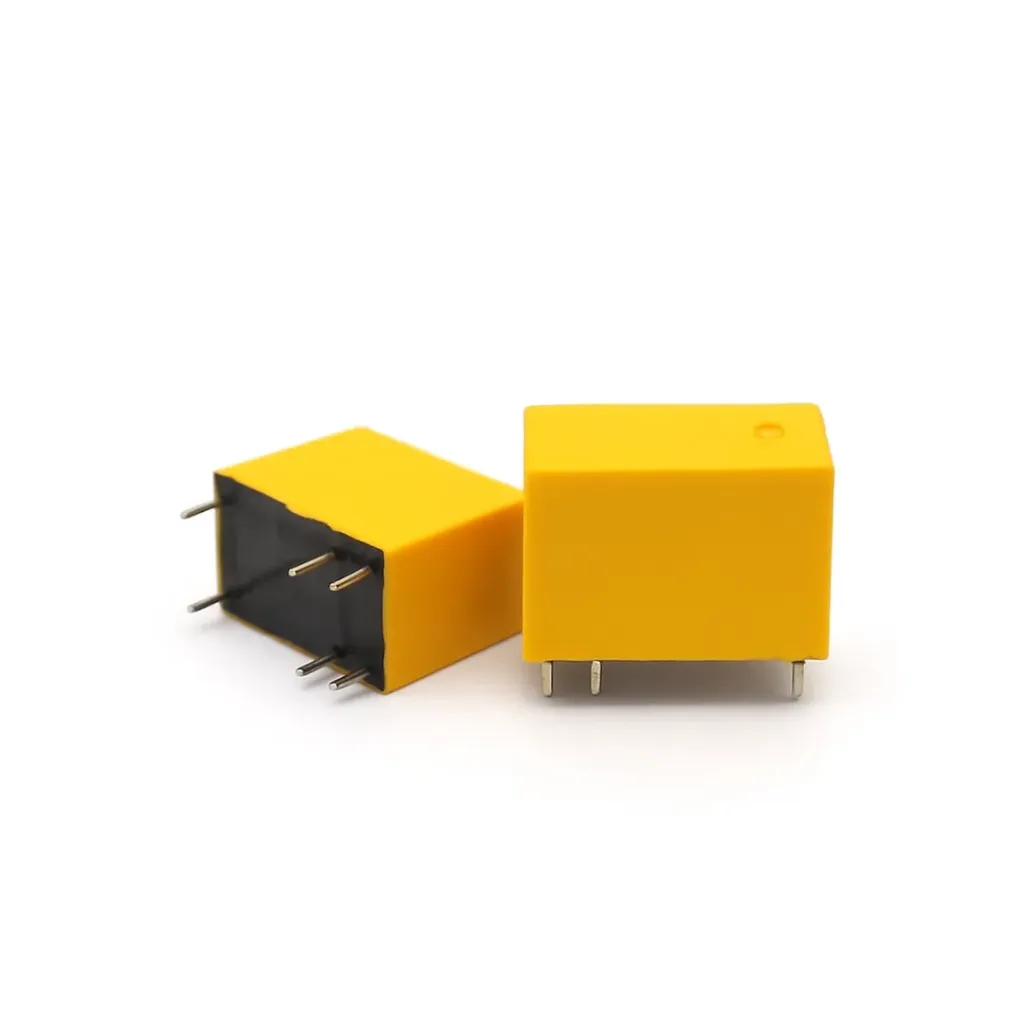 Relevador HB2E-DC12V  2A 12V, 8 Pines